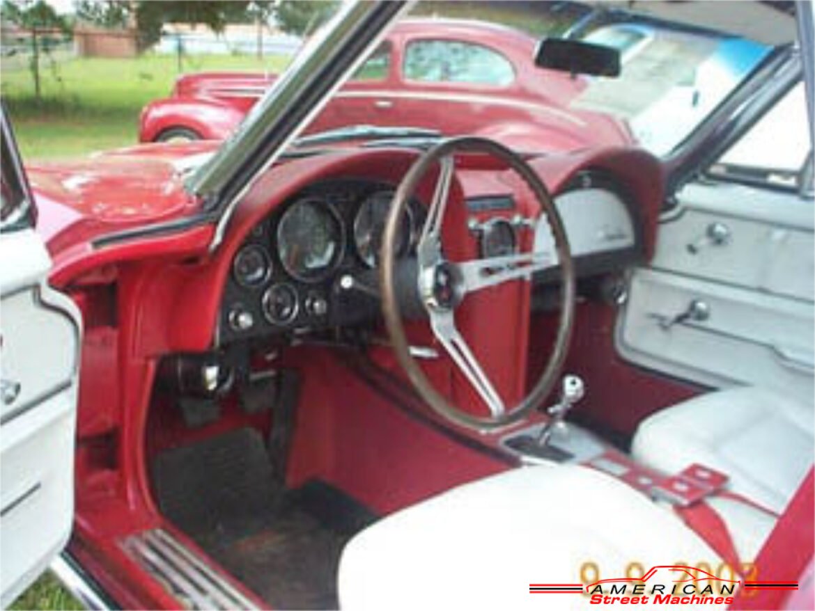 221965red.corvettecnv.interiord