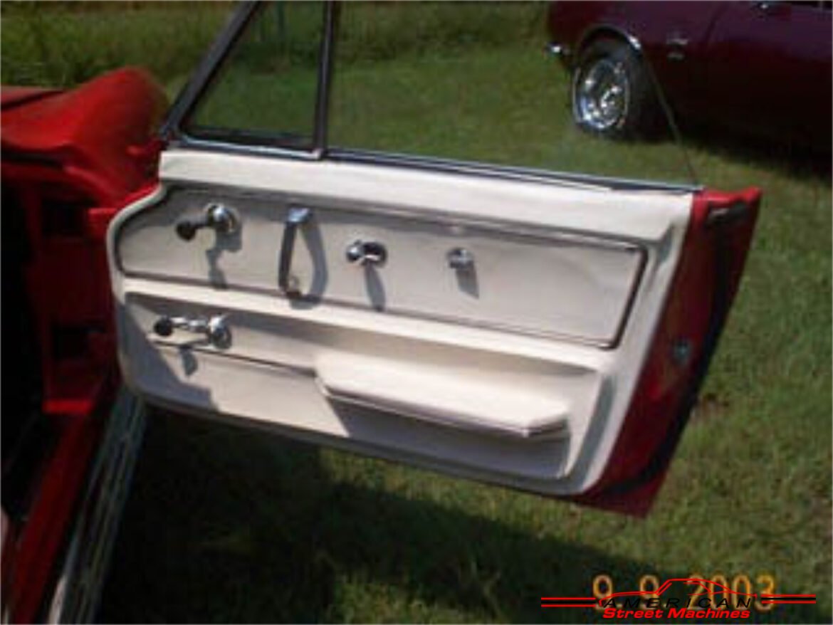 2851967red.corvettecnv.interior