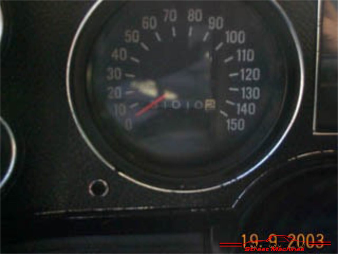 4281970orange.camaroz28.odometer