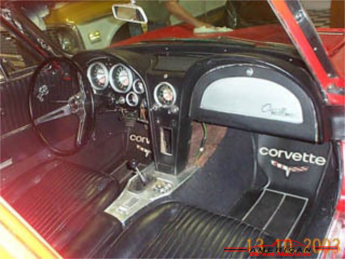 581963red.corvettefulie.interiorc