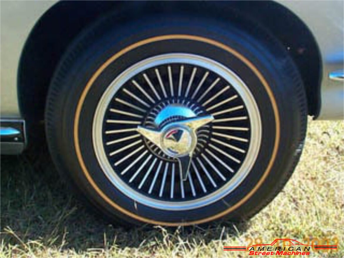 7061965silver.corvette.wheel